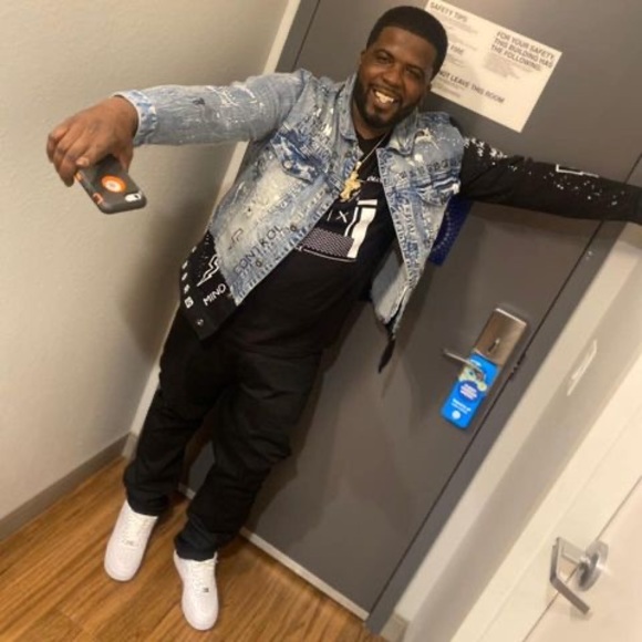 Meet your Posher, Humberto - Picture 1 of 1